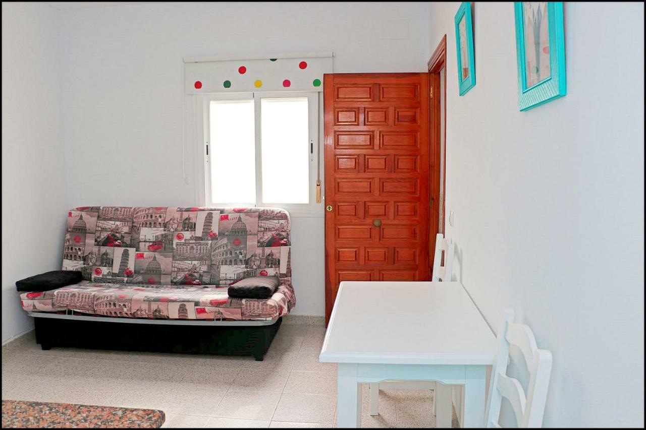 Apartamento Cerca De La Playa Conil De La Frontera Luaran gambar